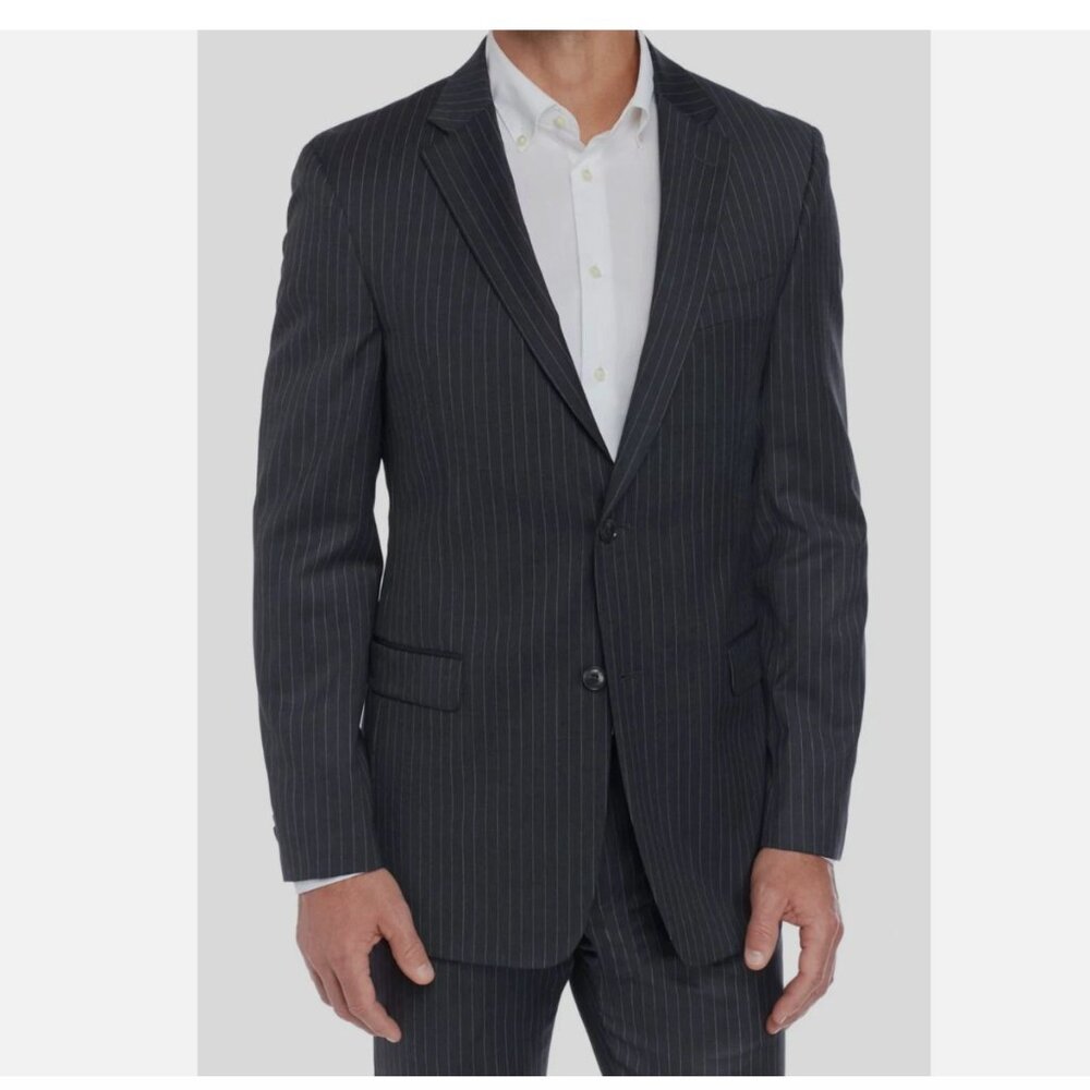 Tommy Hilfiger 100% Wool three-piece suit, jacket Size R44